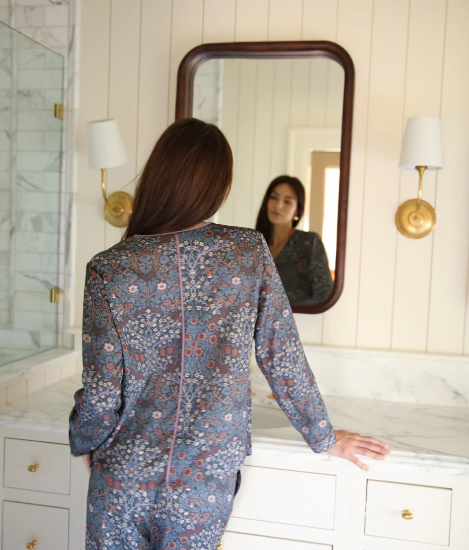 The Silky Luxe Pajama Set - Blackthorn in Dark Indigo - Image 3